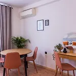The Cozy Hub, Варна