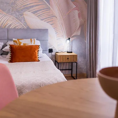 The Cozy Hub, * Warna